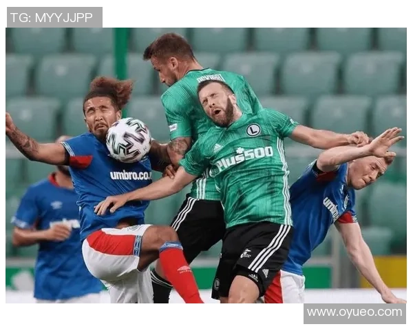 格拉茨风暴与海于格松的精彩对决揭示足球战术与团队精神的较量